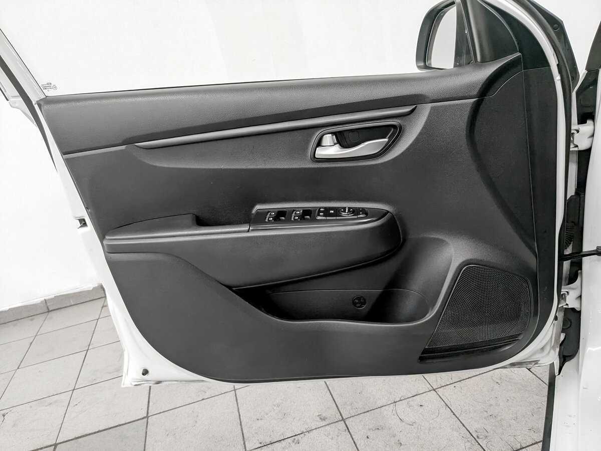 Kia Rio б/у, 2020, Автоматическая. Фото: #18