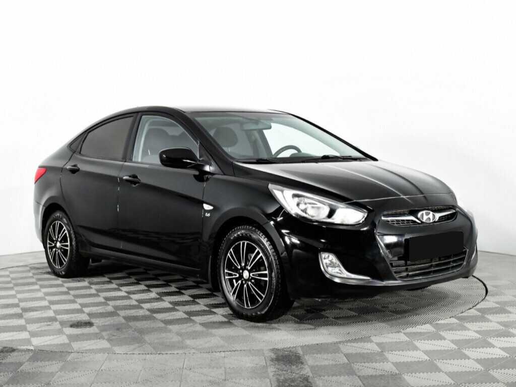 Hyundai Solaris б/у, 2012, Автоматическая. Фото: #2