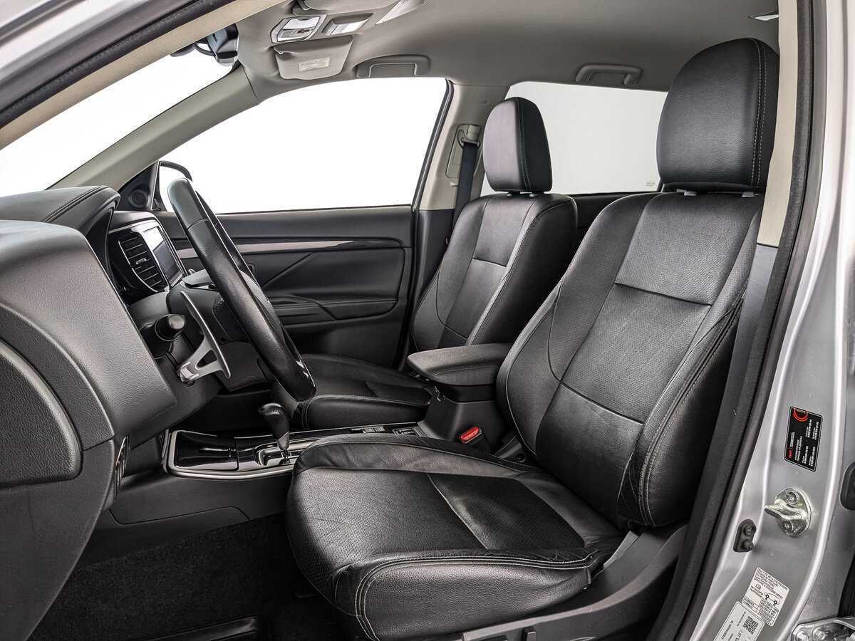 Mitsubishi Outlander б/у, 2017, Вариатор. Фото: #14