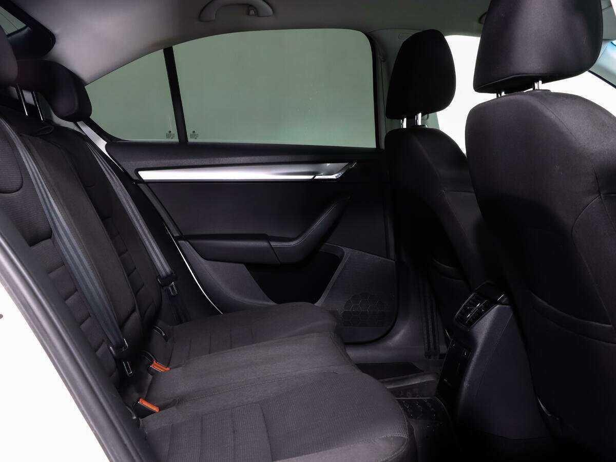 Skoda Octavia б/у, 2013, Роботизированная. Фото: #11