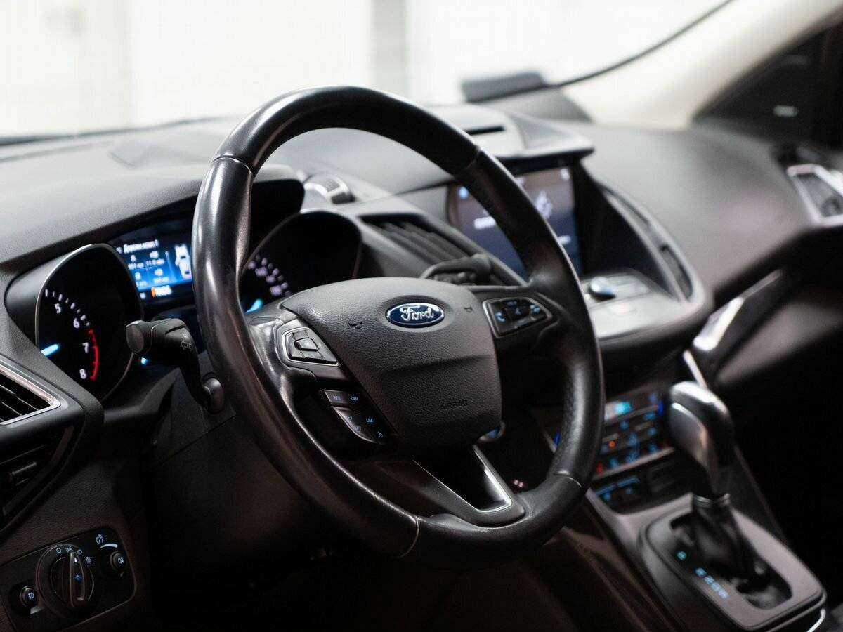 Ford Kuga б/у, 2018, Автоматическая. Фото: #4
