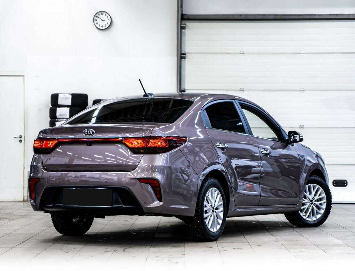 Kia Rio б/у, 2018, Автоматическая. Фото: #2