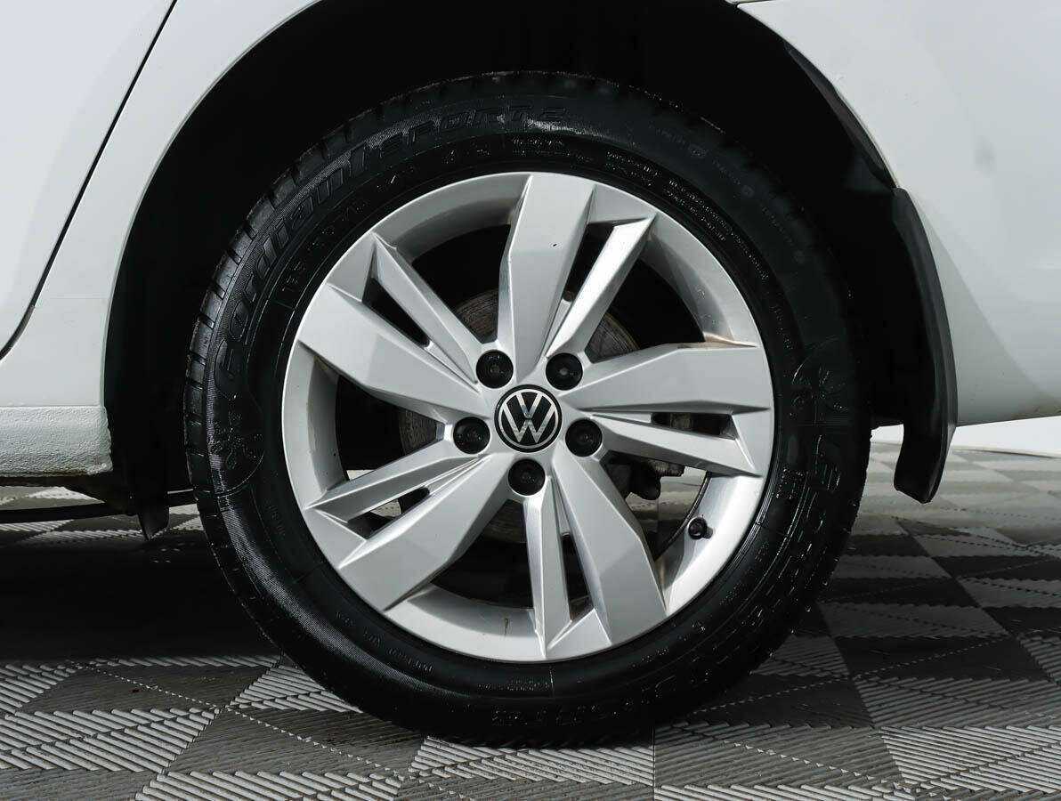 Volkswagen Polo б/у, 2021, Механическая. Фото: #18