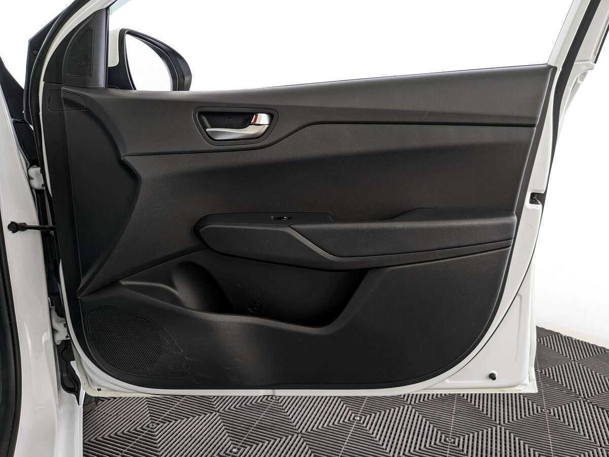 Hyundai Solaris б/у, 2020, Автоматическая. Фото: #24