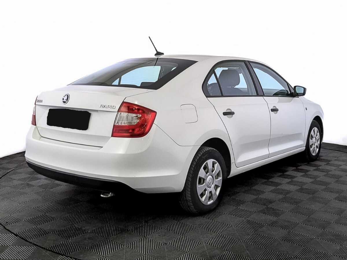 Skoda Rapid б/у, 2017, Механическая. Фото: #4