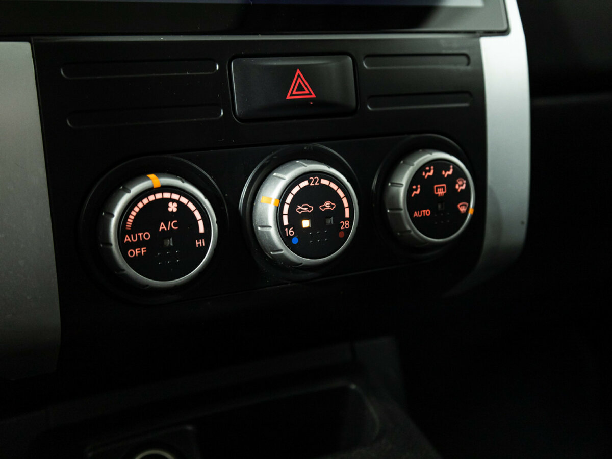 Nissan X-Trail б/у, 2013, Автоматическая. Фото: #12