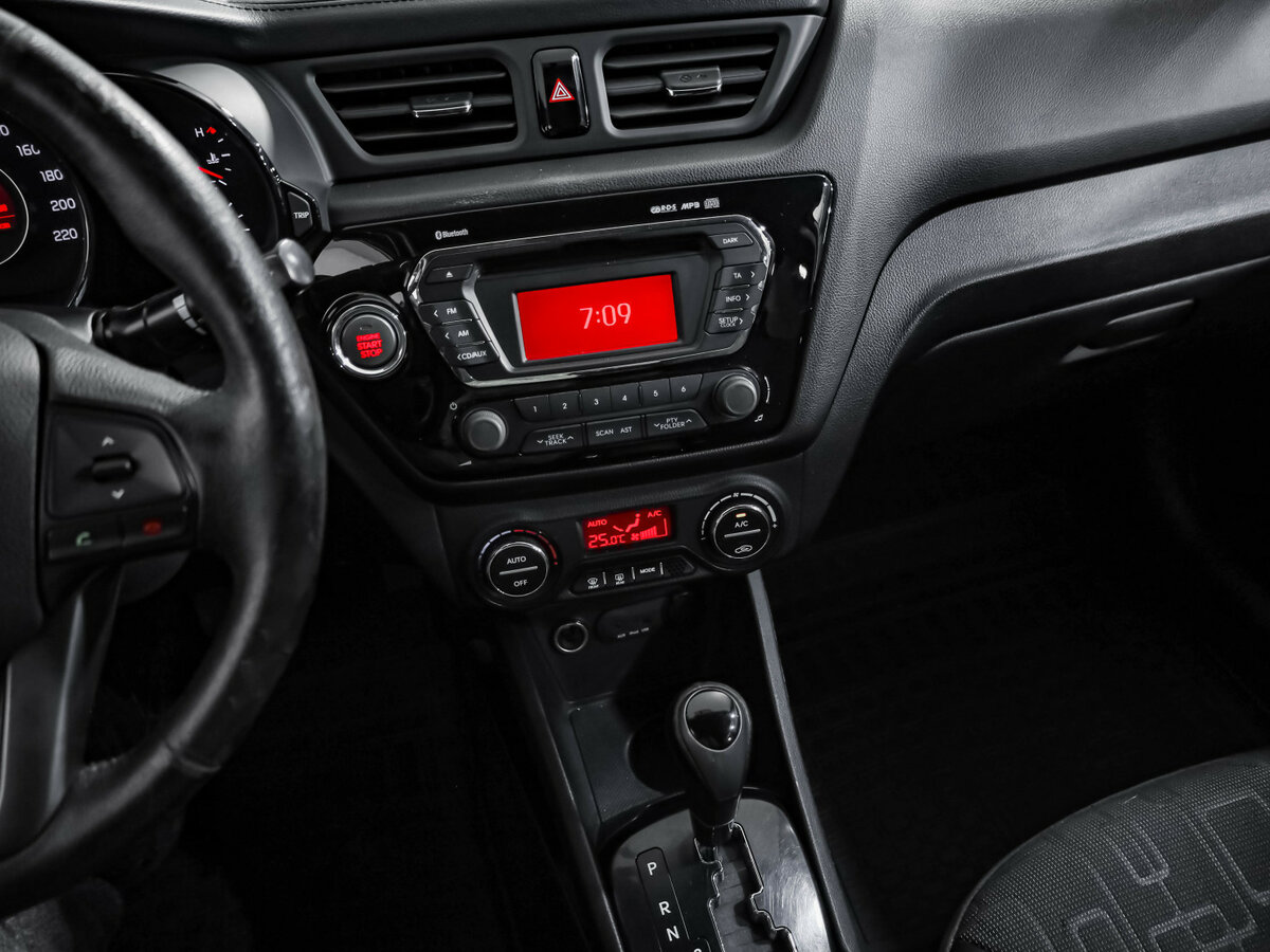 Kia Rio б/у, 2013, Автоматическая. Фото: #12