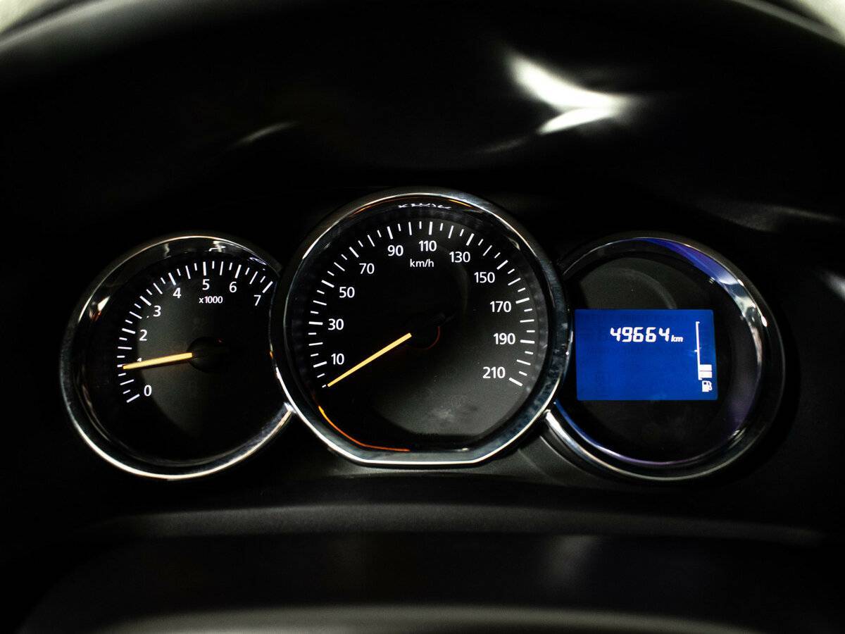 Renault Logan б/у, 2017, Механическая. Фото: #11