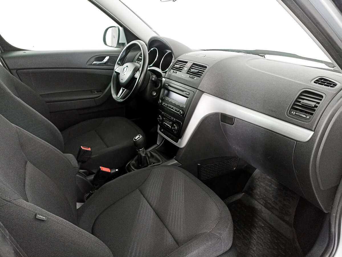 Skoda Yeti б/у, 2014, Механическая. Фото: #8