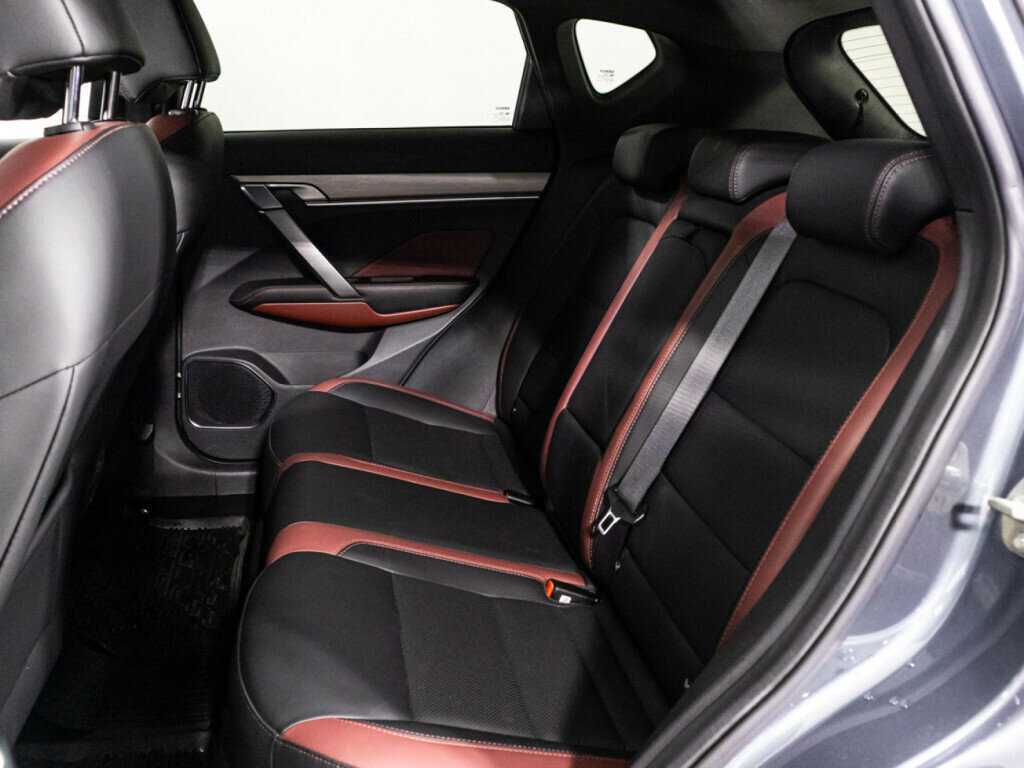 Geely Coolray б/у, 2021, Роботизированная. Фото: #9