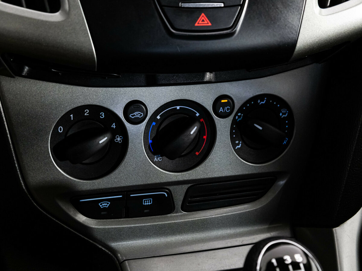 Ford Focus б/у, 2014, Механическая. Фото: #10