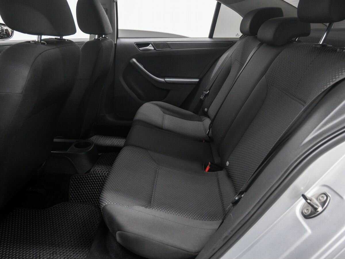 Volkswagen Jetta б/у, 2013, Автоматическая. Фото: #11