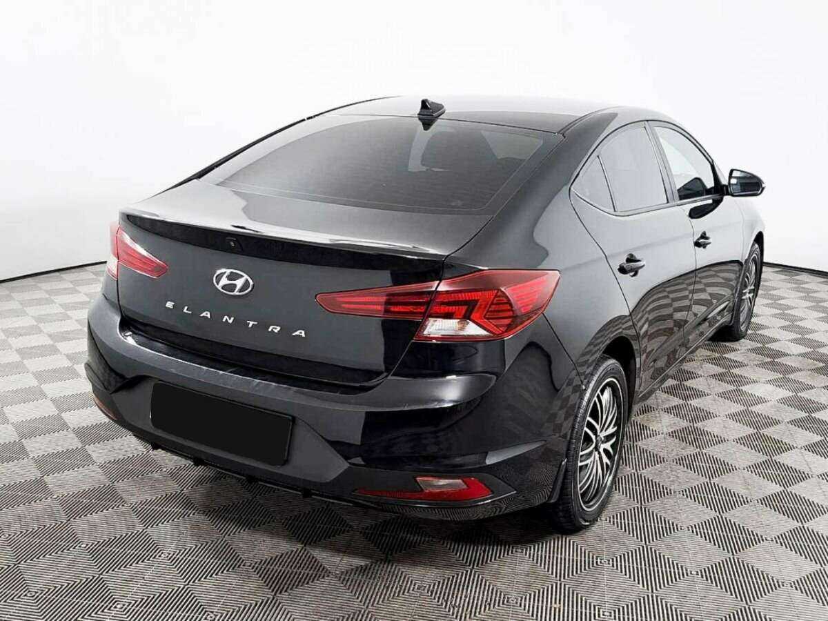 Hyundai Elantra б/у, 2019, Автоматическая. Фото: #3