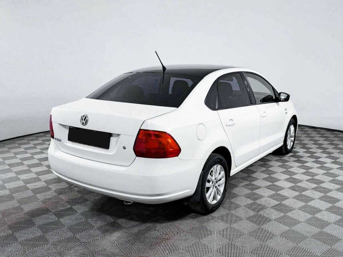 Volkswagen Polo б/у, 2013, Автоматическая. Фото: #3
