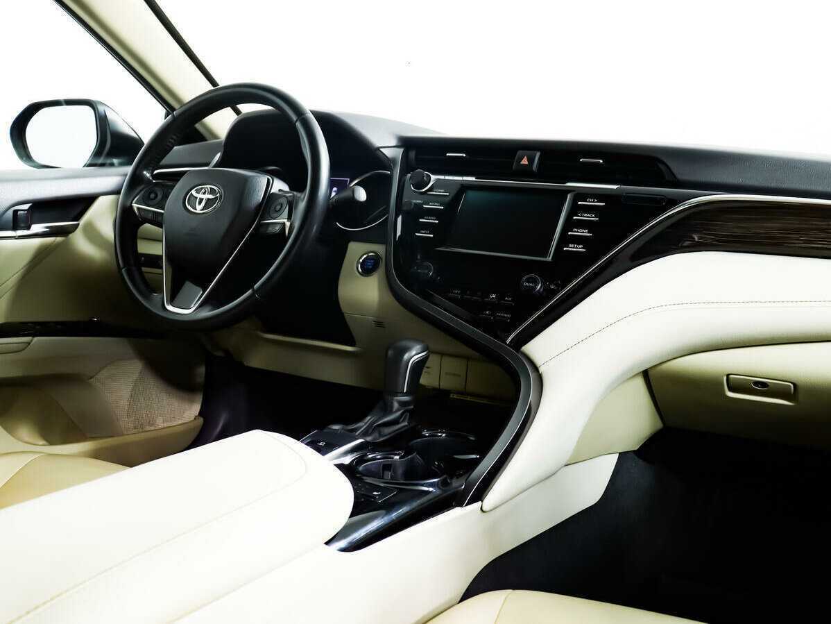 Toyota Camry б/у, 2019, Автоматическая. Фото: #8