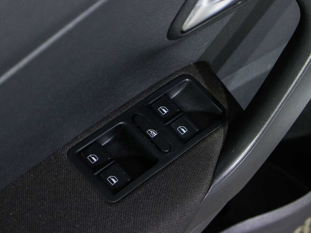 Volkswagen Polo б/у, 2017, Механическая. Фото: #13