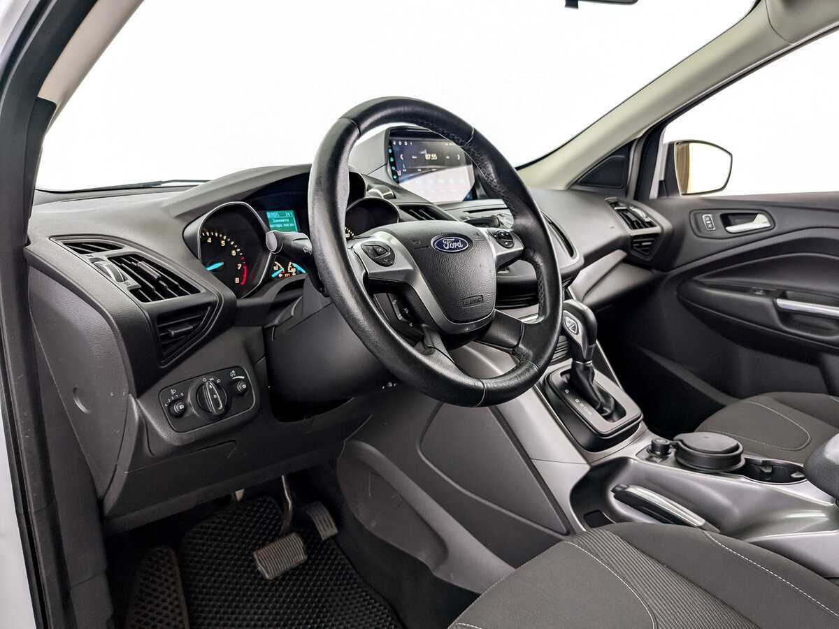 Ford Kuga б/у, 2016, Автоматическая. Фото: #13