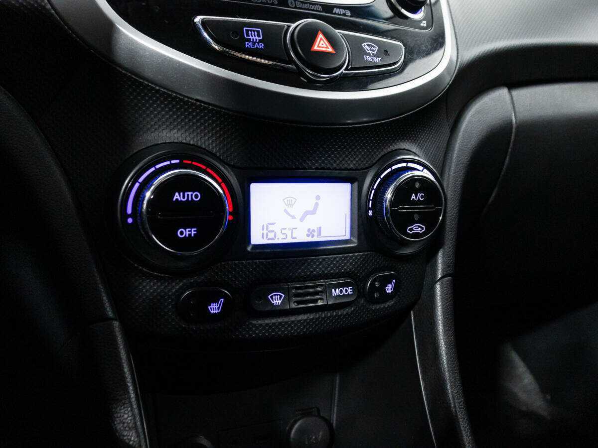 Hyundai Solaris б/у, 2013, Автоматическая. Фото: #14