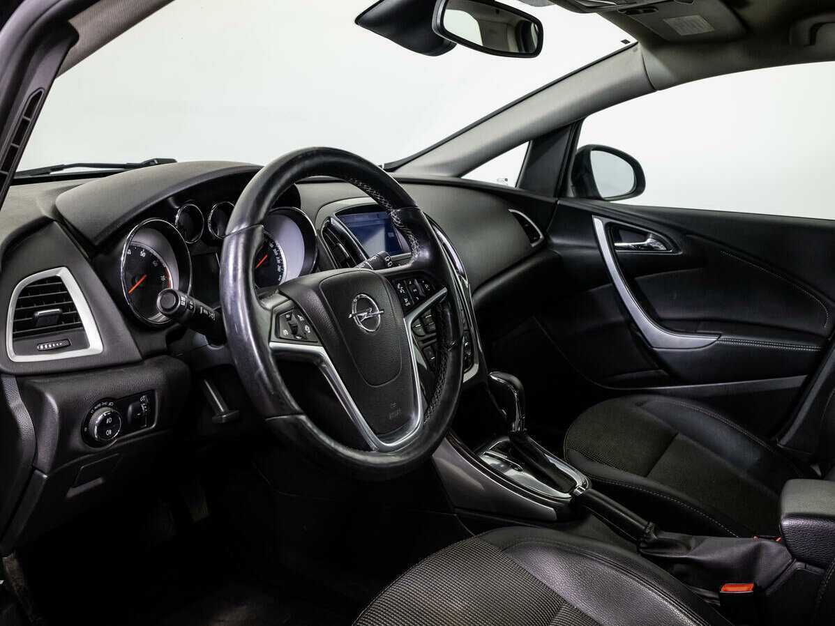 Opel Astra б/у, 2012, Автоматическая. Фото: #8