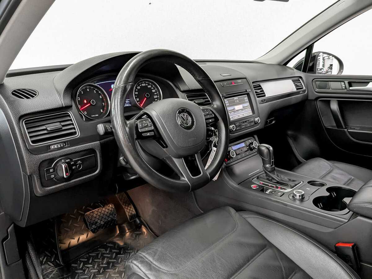 Volkswagen Touareg б/у, 2013, Автоматическая. Фото: #15