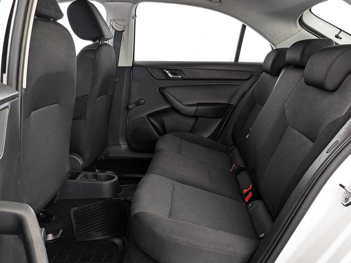 Skoda Rapid б/у, 2017, Механическая. Фото: #17