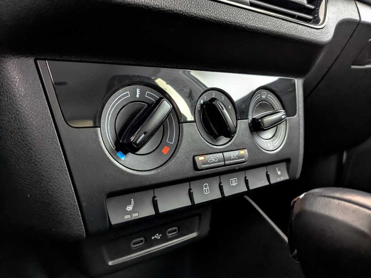 Volkswagen Polo б/у, 2020, Автоматическая. Фото: #16