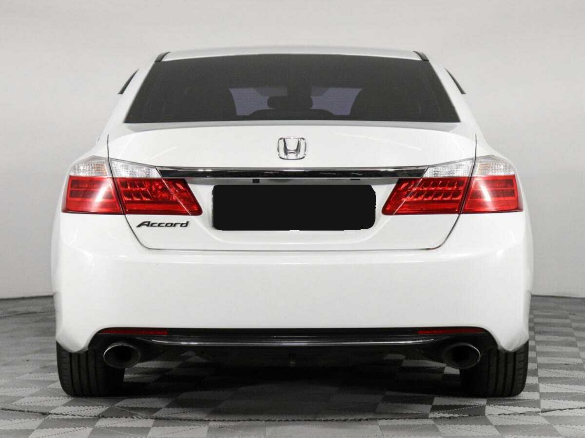 Honda Accord б/у, 2013, Автоматическая. Фото: #3