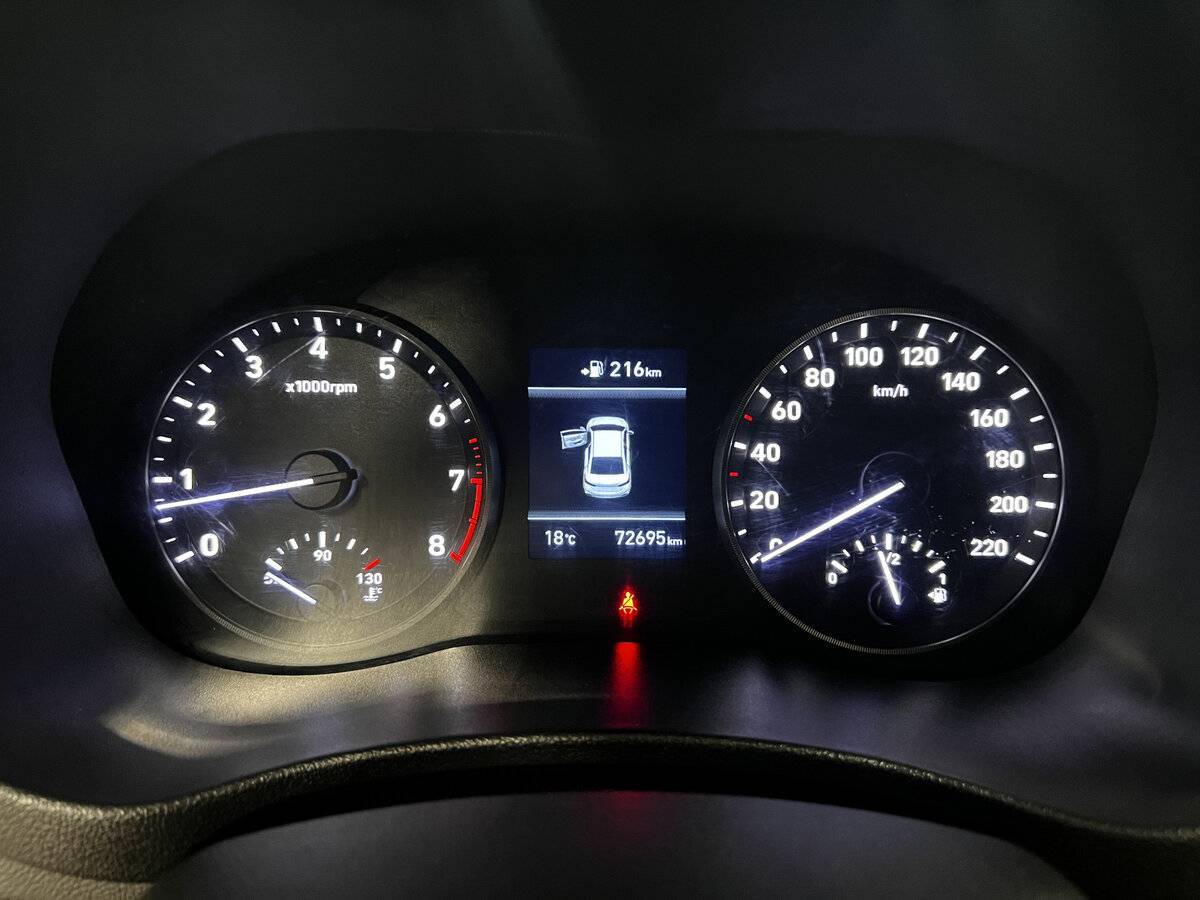 Hyundai Solaris б/у, 2019, Механическая. Фото: #12