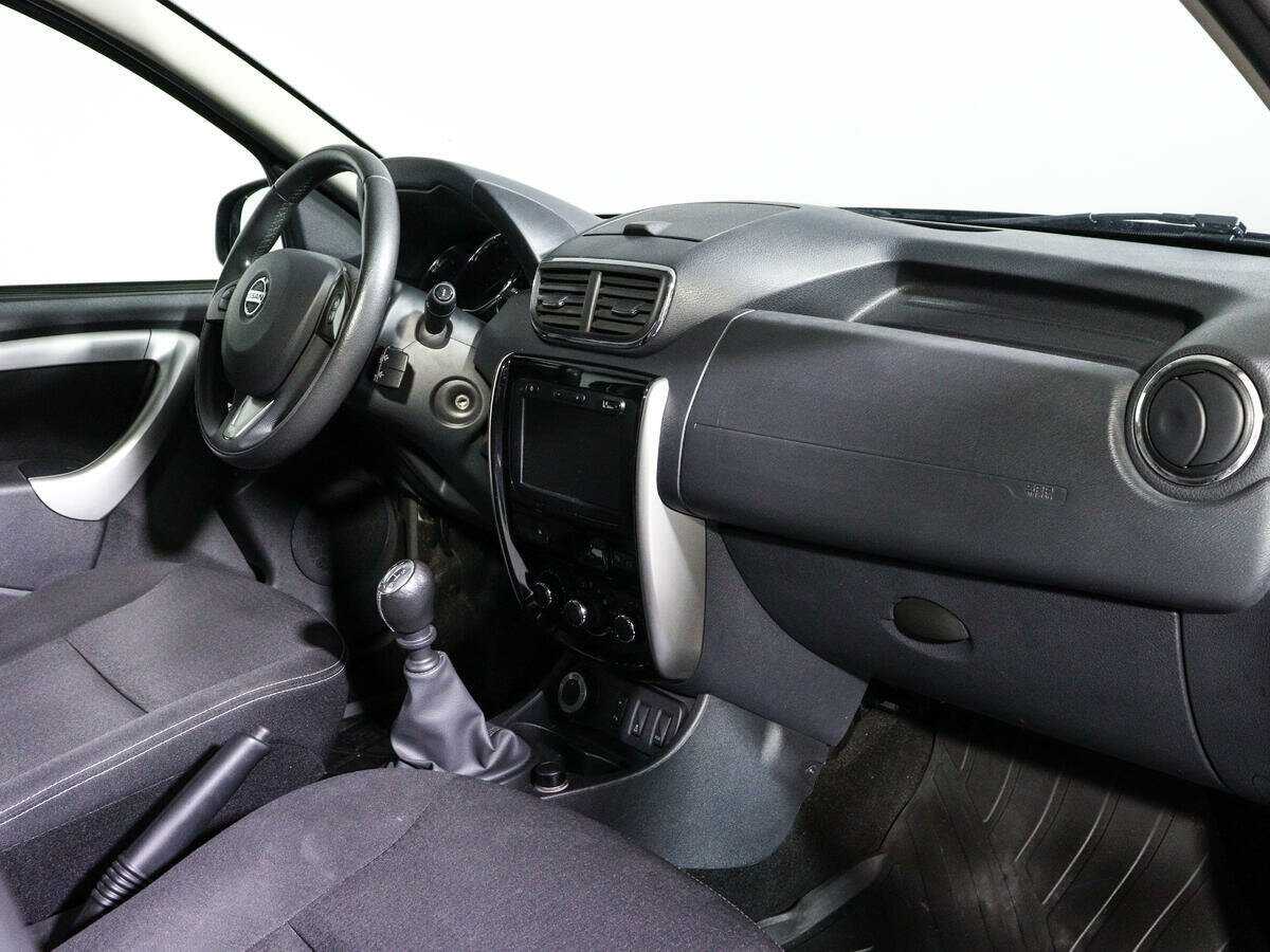 Nissan Terrano б/у, 2019, Механическая. Фото: #8