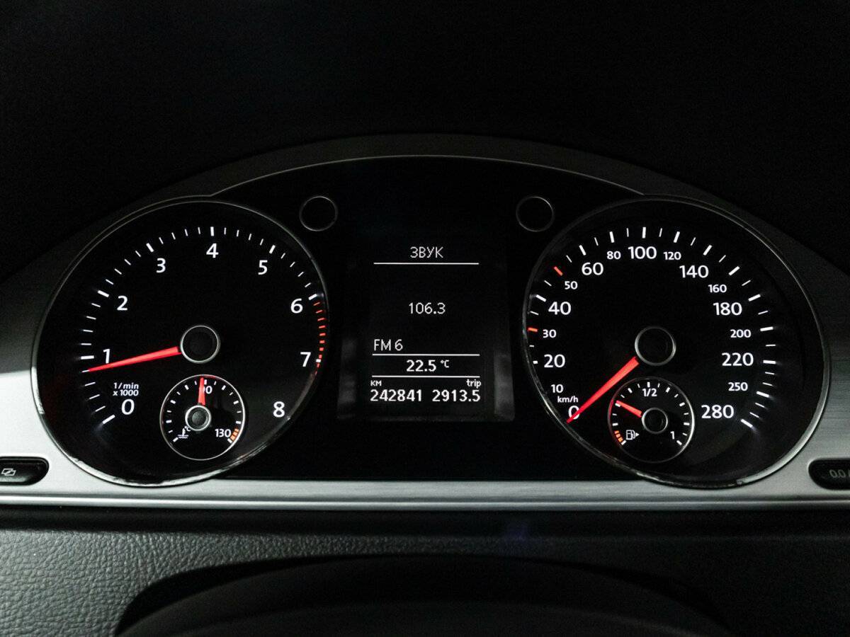 Volkswagen Passat CC б/у, 2012, Механическая. Фото: #11