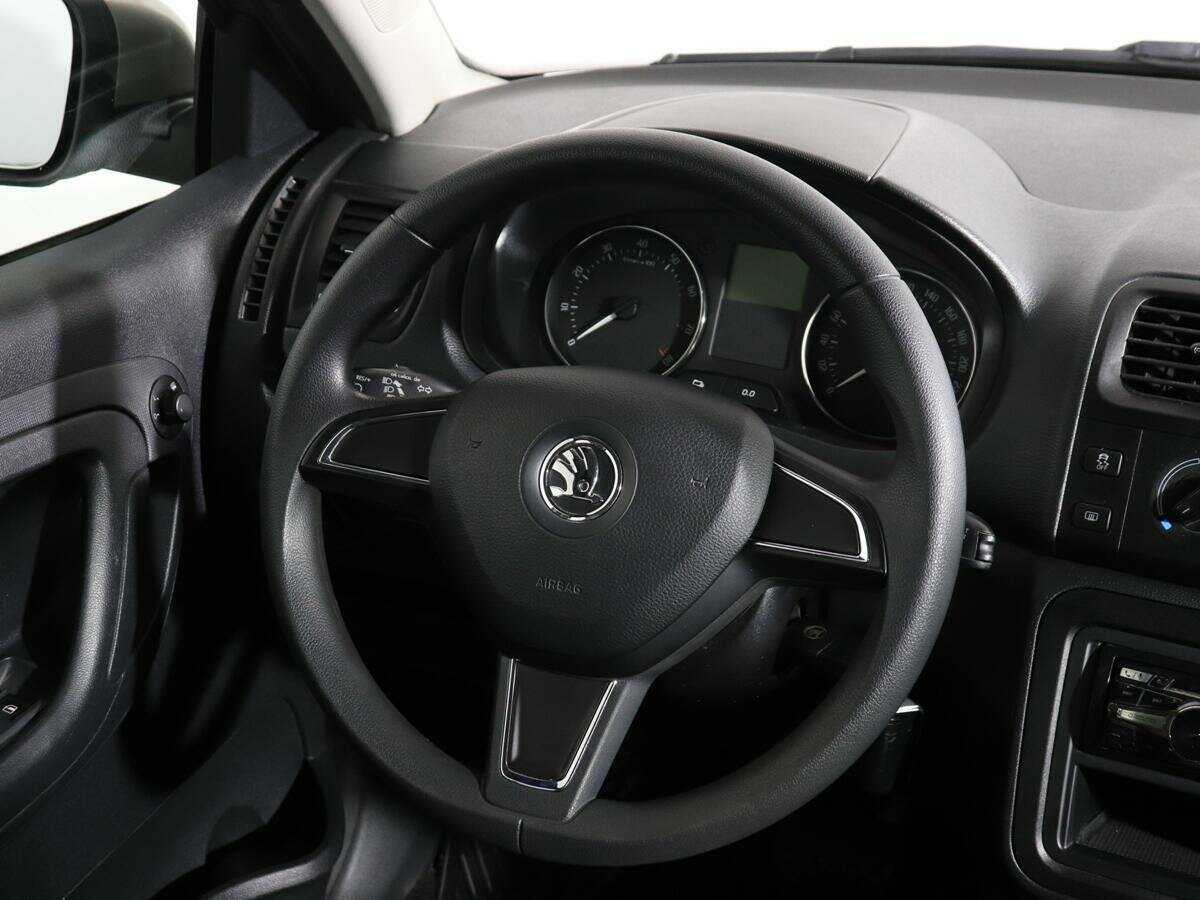 Skoda Fabia б/у, 2014, Автоматическая. Фото: #12