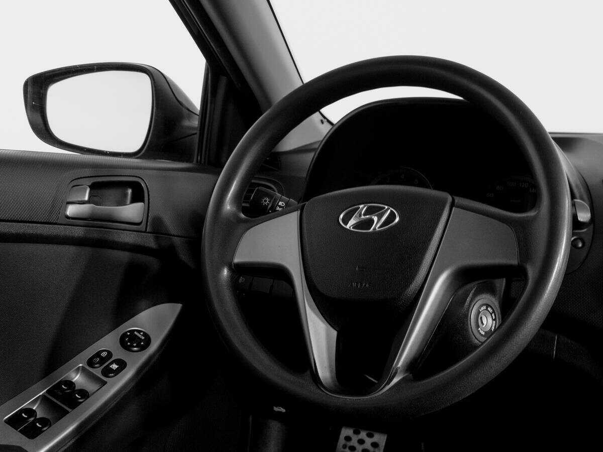 Hyundai Solaris б/у, 2016, Механическая. Фото: #13