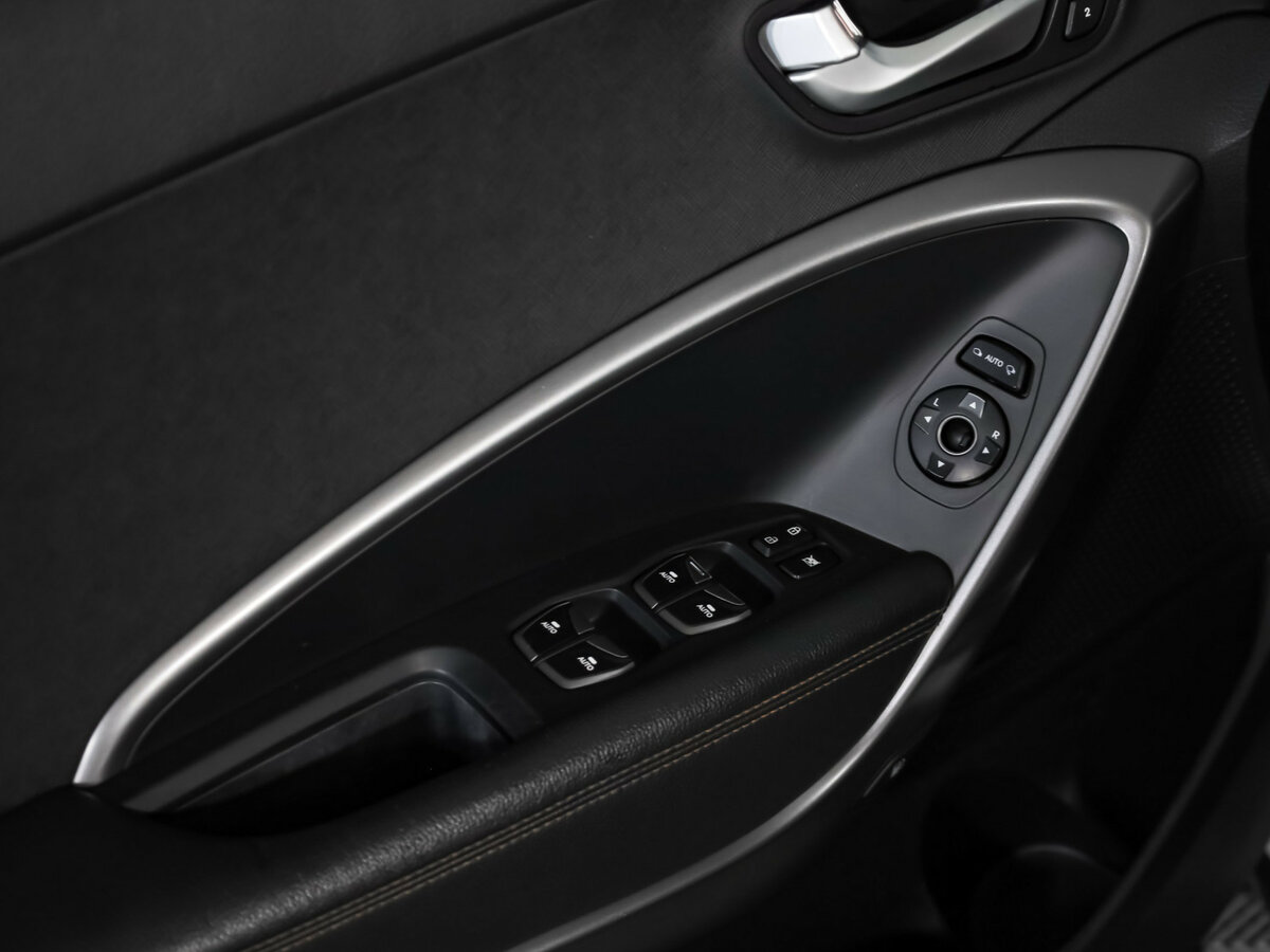 Hyundai Santa Fe б/у, 2012, Автоматическая. Фото: #12