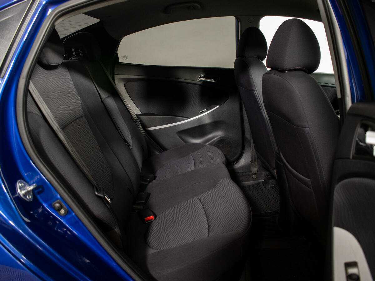 Hyundai Solaris б/у, 2012, Механическая. Фото: #9