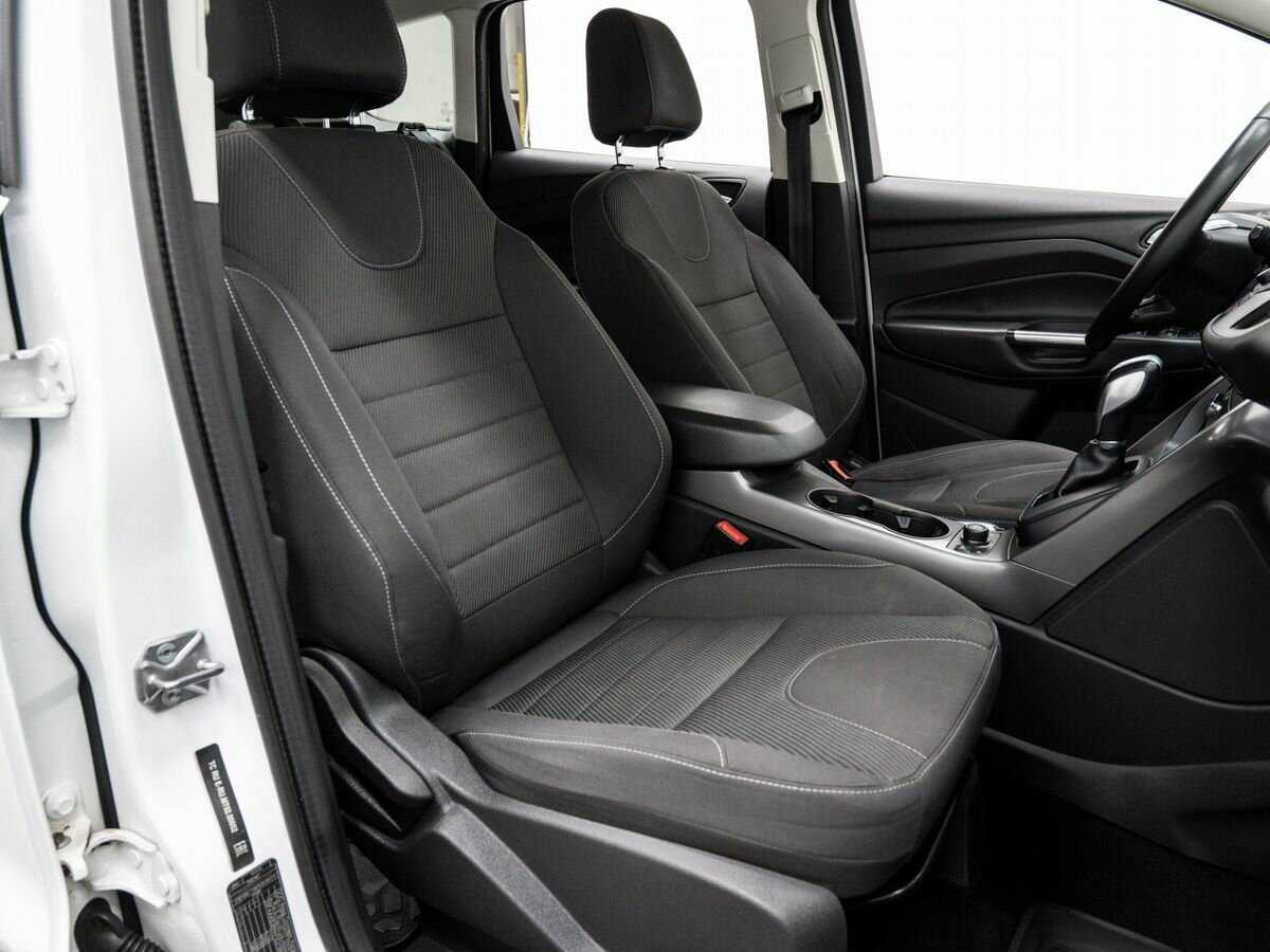 Ford Kuga б/у, 2015, Автоматическая. Фото: #7