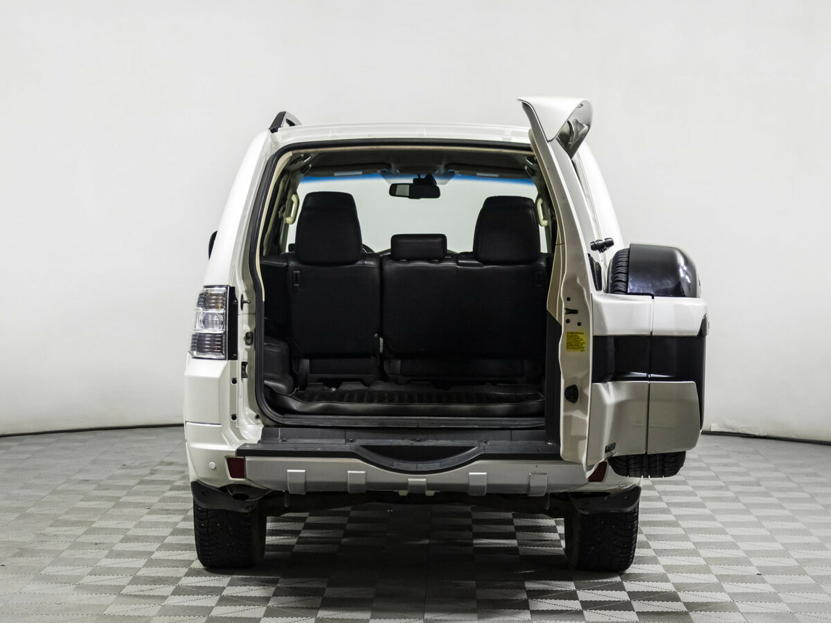 Mitsubishi Pajero б/у, 2014, Автоматическая. Фото: #16