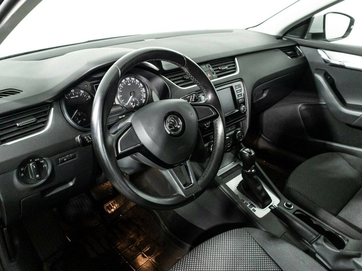 Skoda Octavia б/у, 2016, Роботизированная. Фото: #10