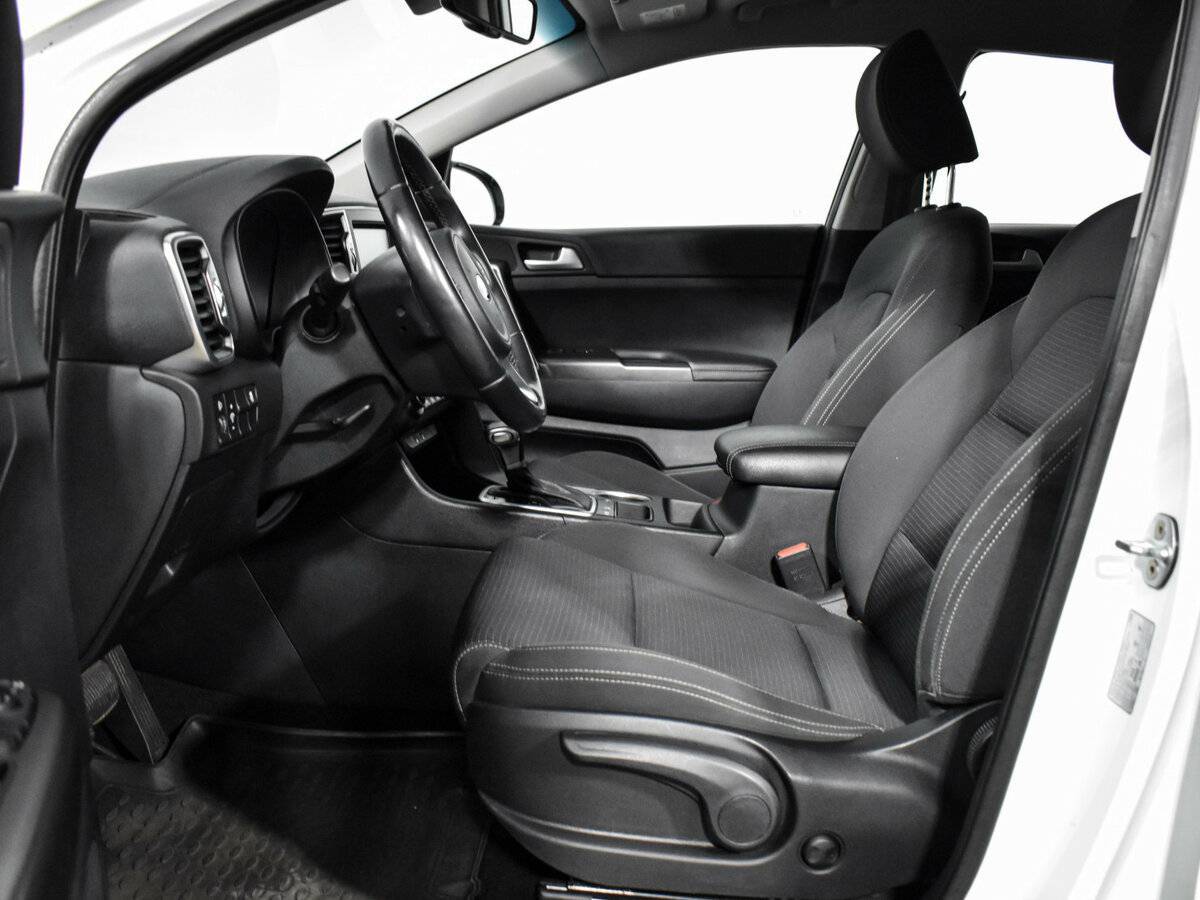 Kia Sportage б/у, 2016, Автоматическая. Фото: #9