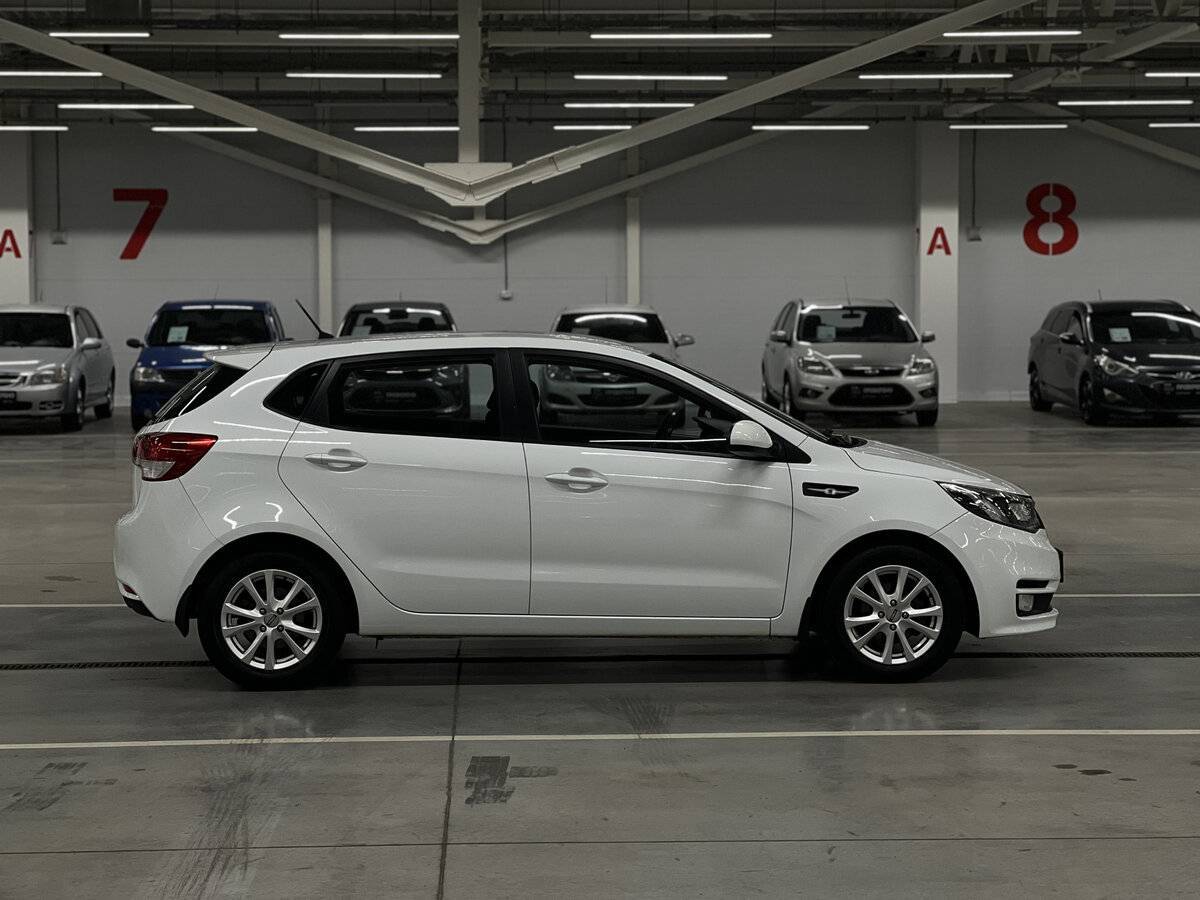 Kia Rio б/у, 2015, Автоматическая. Фото: #3