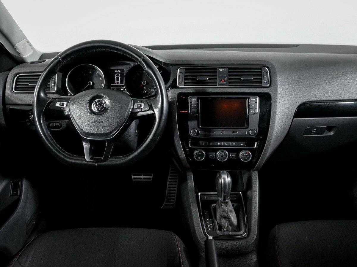 Volkswagen Jetta б/у, 2017, Роботизированная. Фото: #11