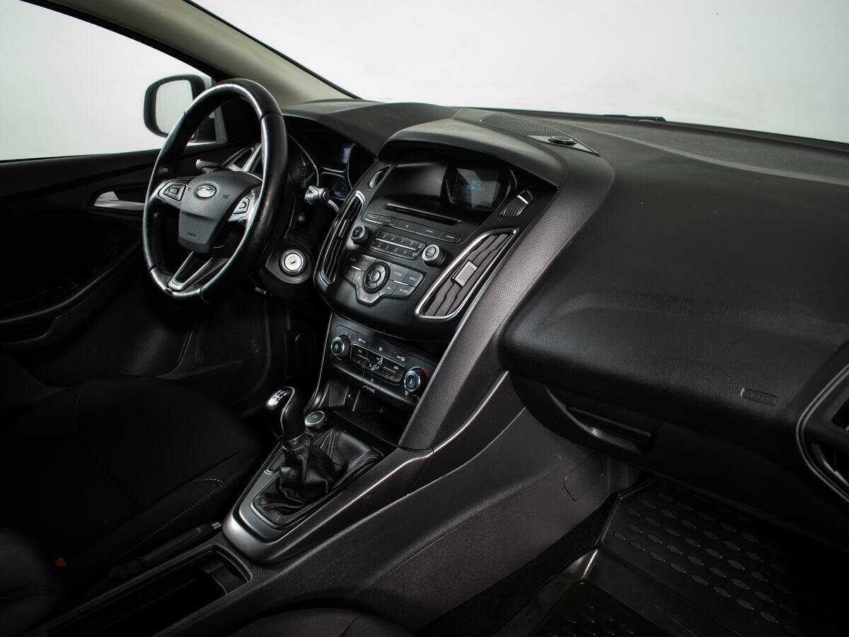 Ford Focus б/у, 2017, Механическая. Фото: #8