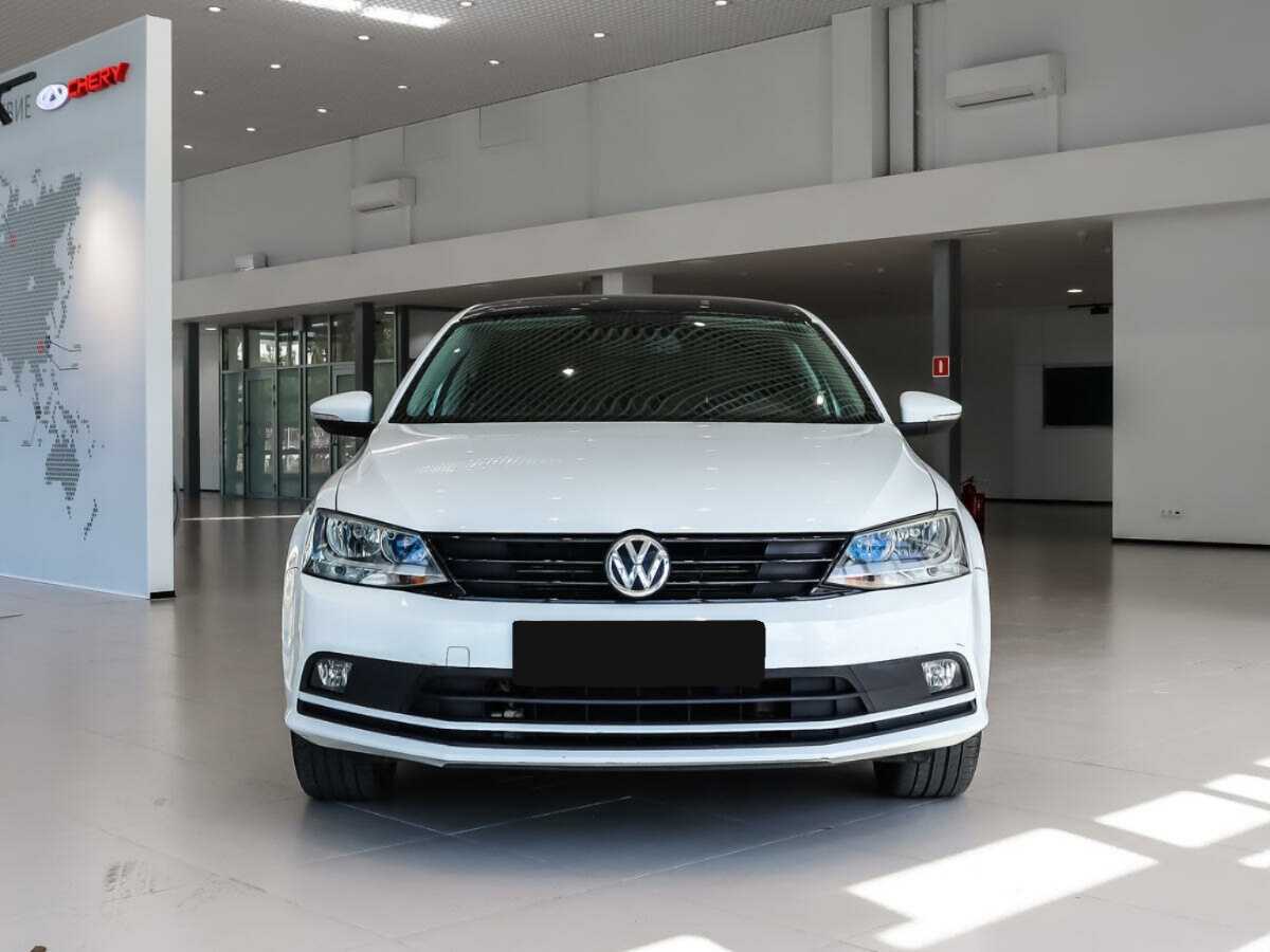 Volkswagen Jetta б/у, 2017, Автоматическая. Фото: #1