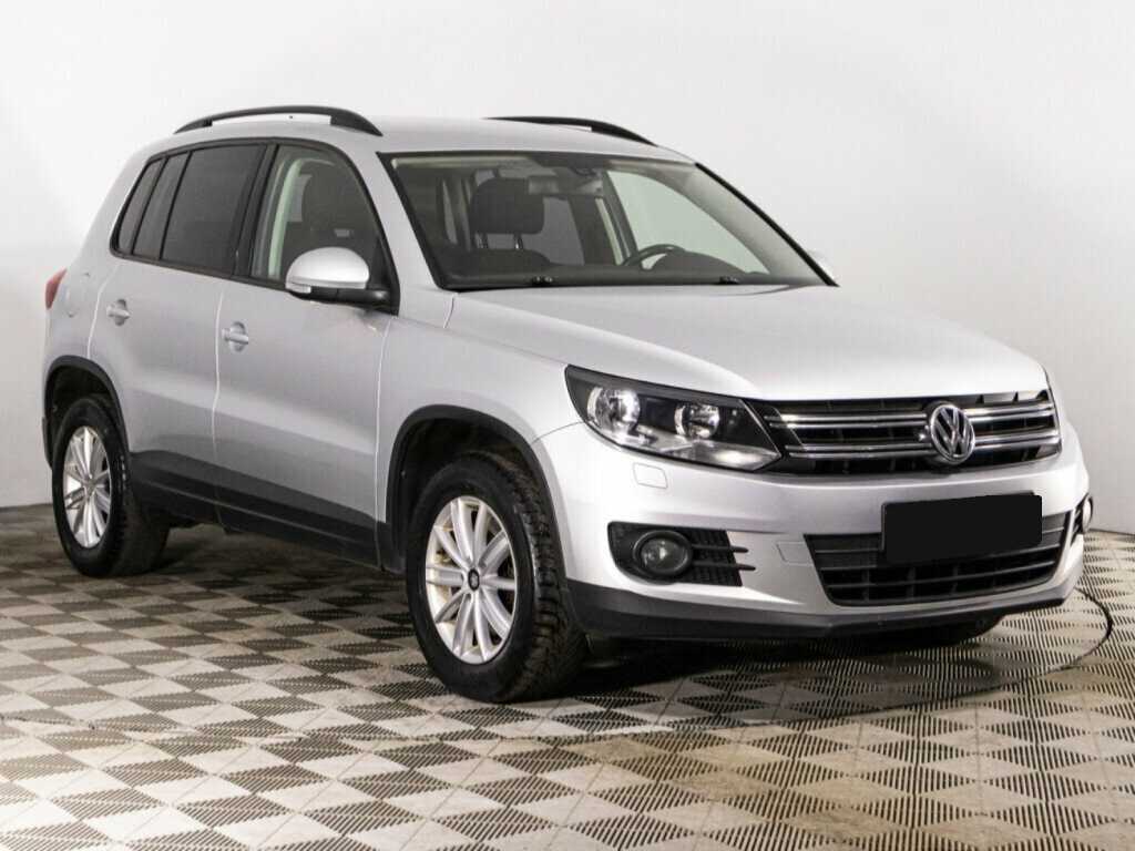 Volkswagen Tiguan б/у, 2014, Роботизированная. Фото: #2