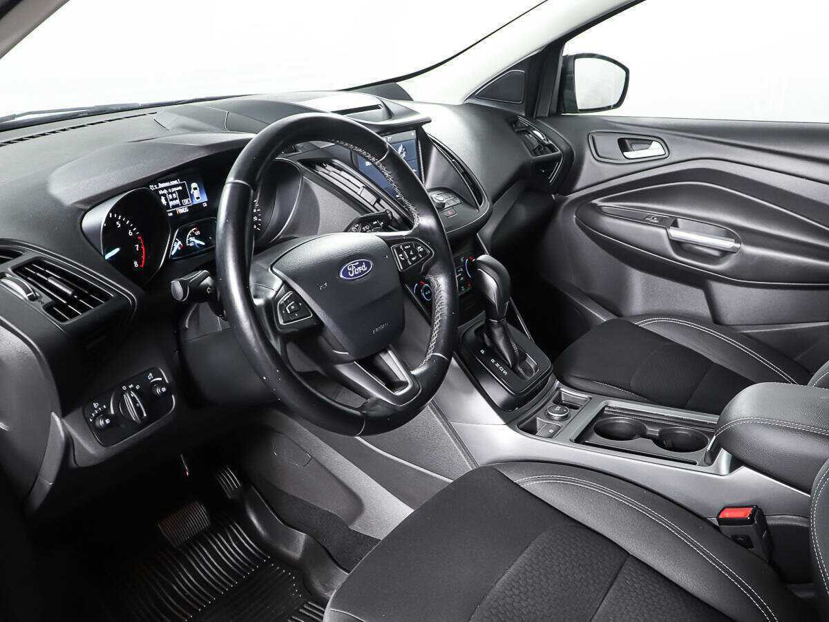 Ford Kuga б/у, 2017, Автоматическая. Фото: #12
