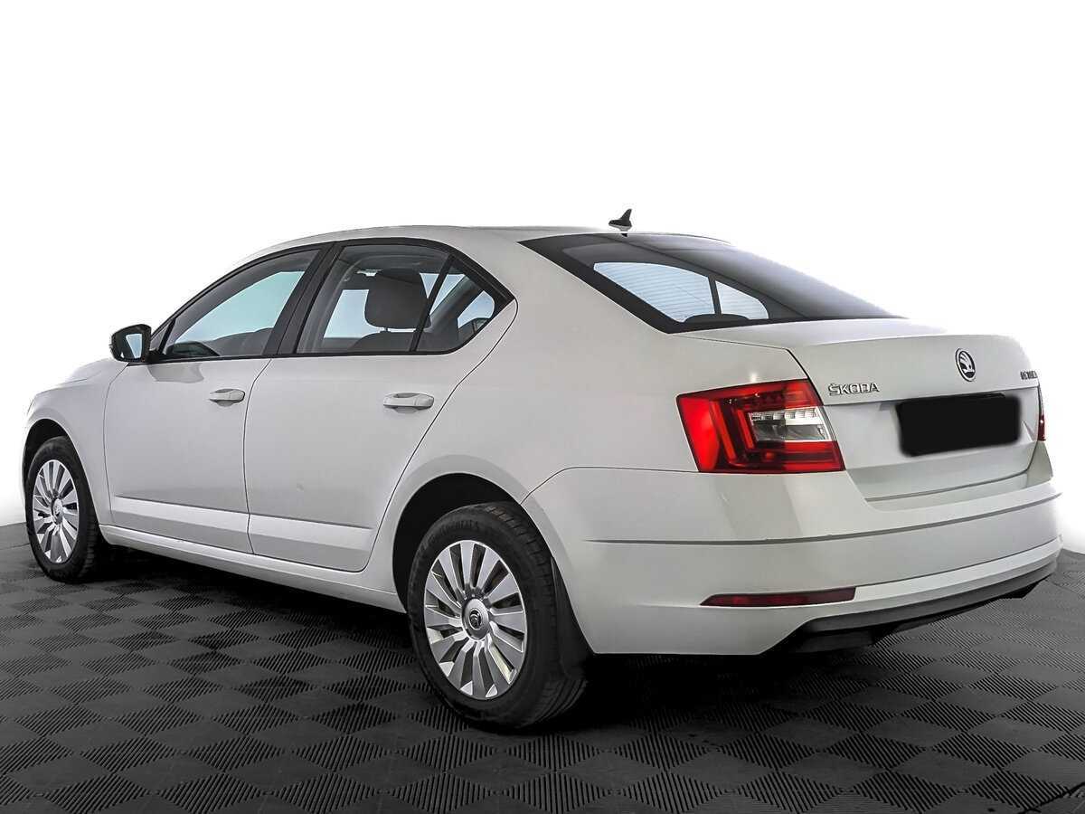 Skoda Octavia б/у, 2017, Механическая. Фото: #6