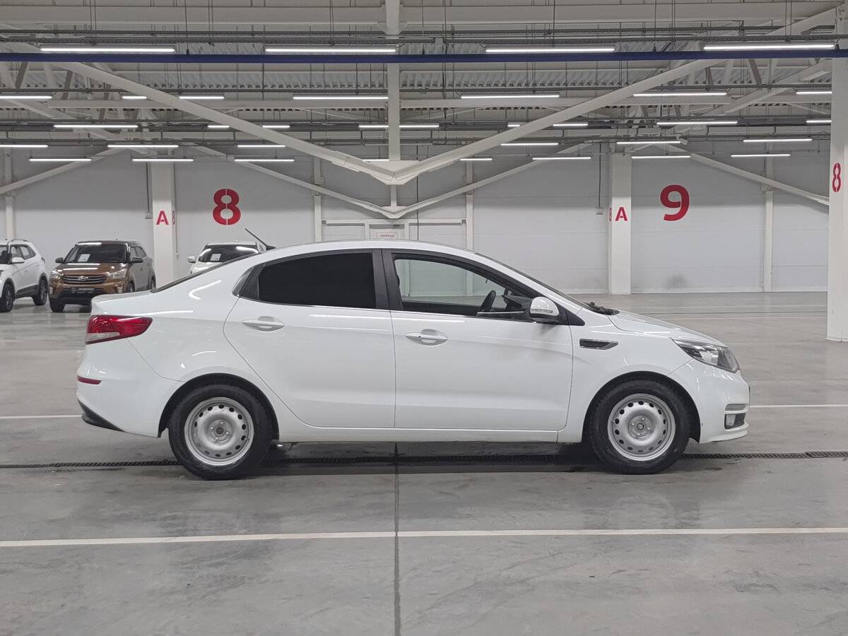 Kia Rio б/у, 2016, Автоматическая. Фото: #3