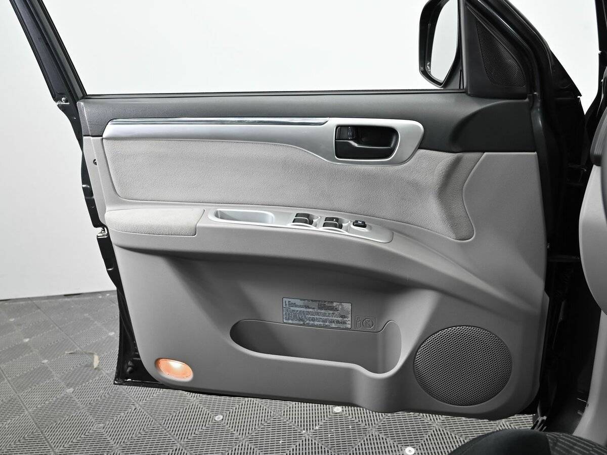 Mitsubishi Pajero Sport б/у, 2012, Механическая. Фото: #6