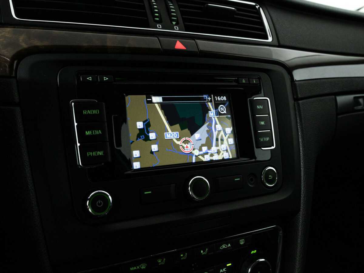 Skoda Superb б/у, 2013, Роботизированная. Фото: #16