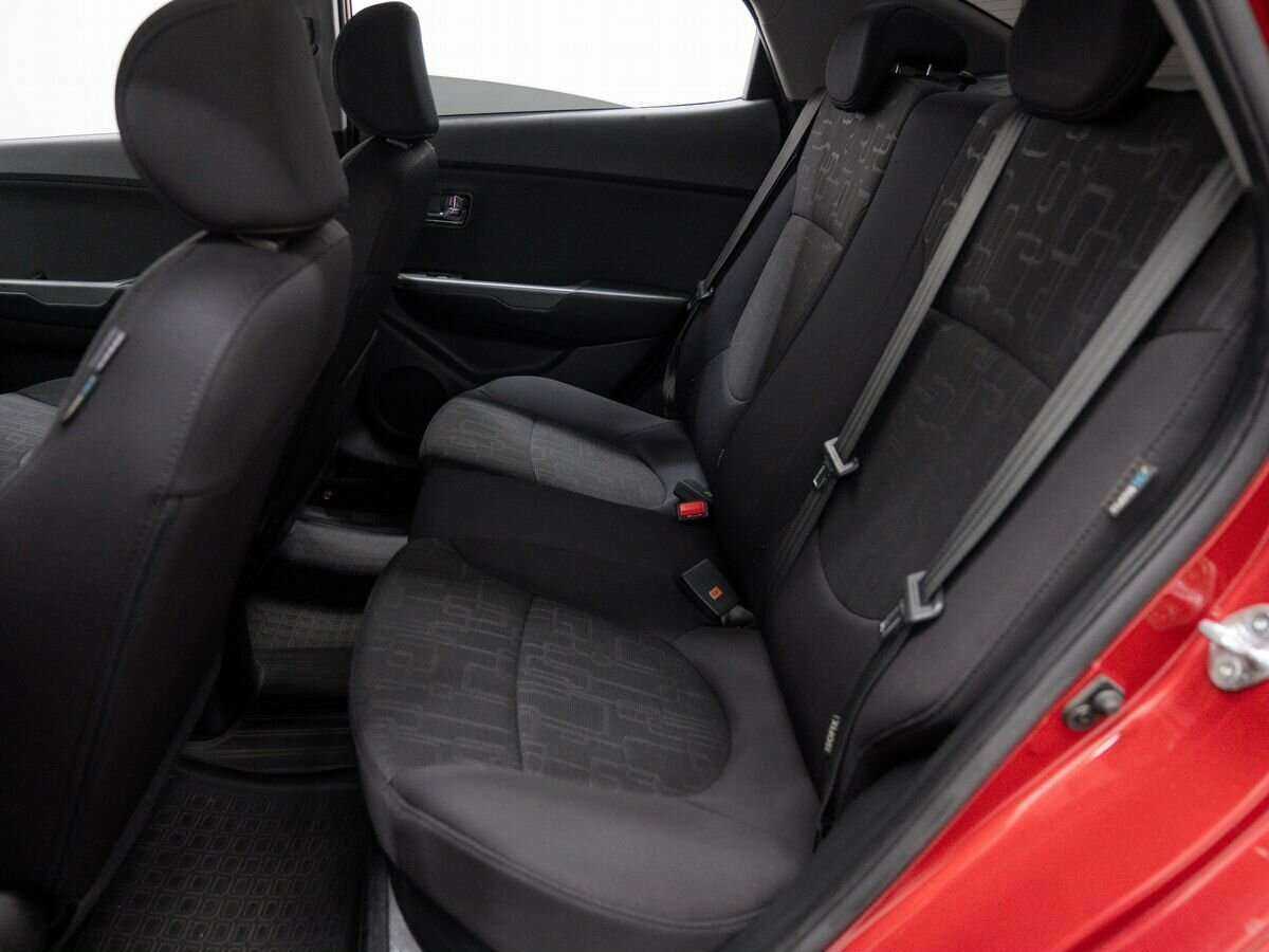 Kia Rio б/у, 2013, Автоматическая. Фото: #10