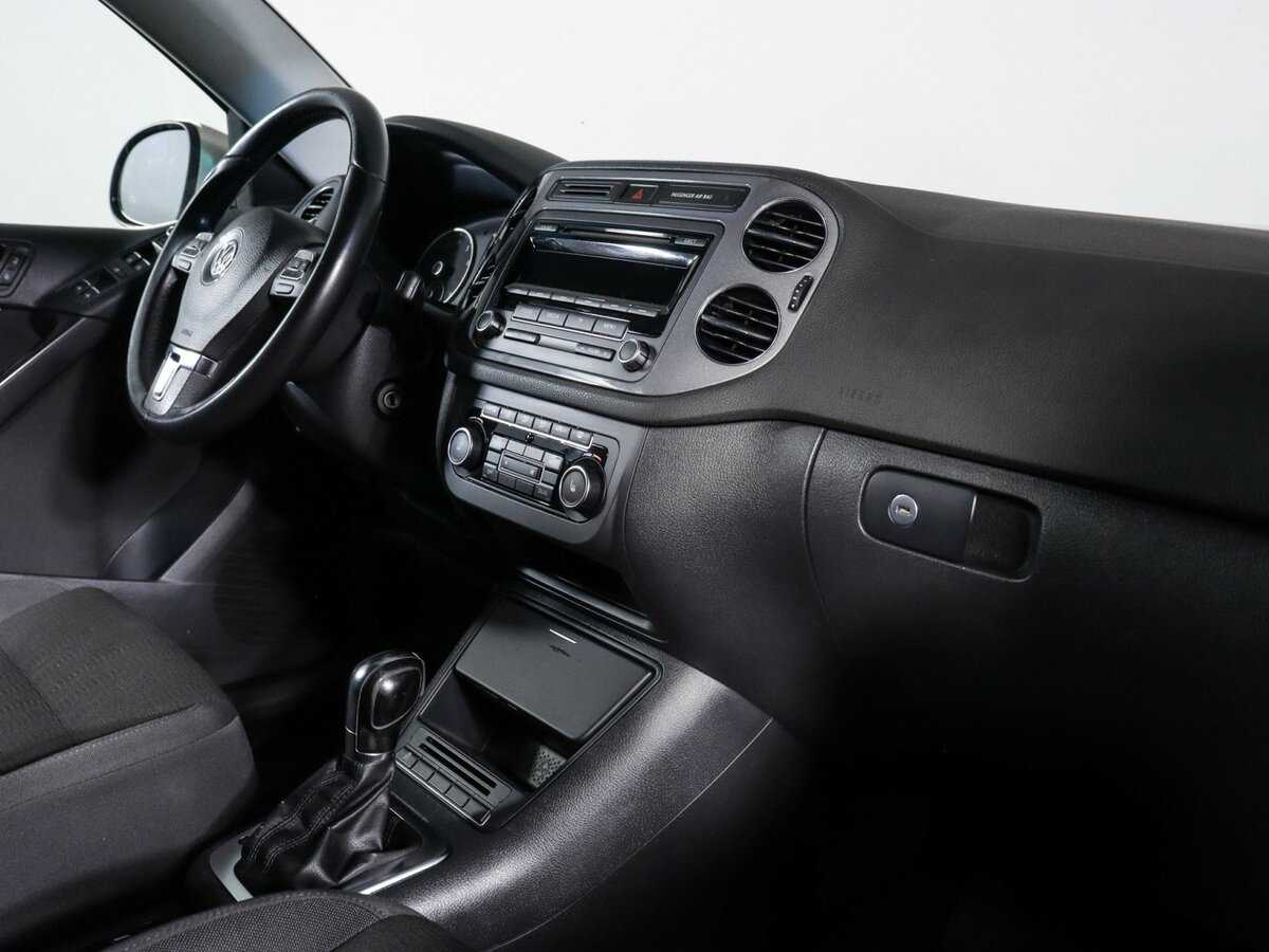 Volkswagen Tiguan б/у, 2012, Автоматическая. Фото: #8
